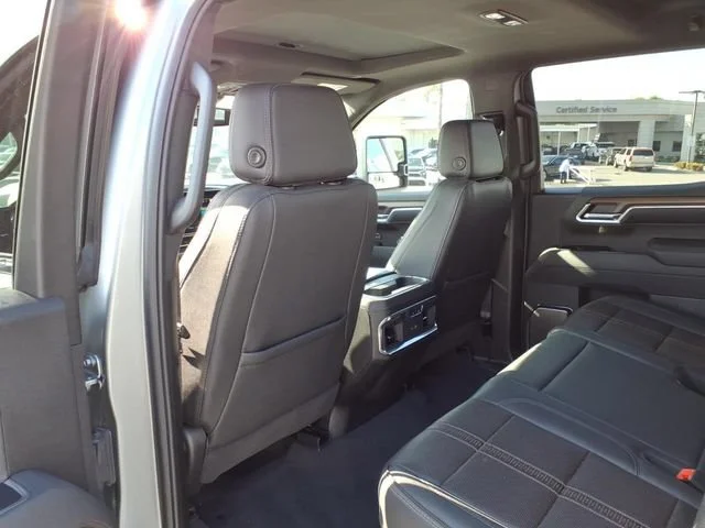 Used 2025 Sterling Gray Metallic Chevrolet High Country image 11