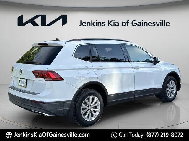 Used 2019 White Volkswagen 2.0T SE image 8