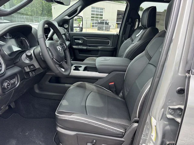 New 2026 Ceramic Gray Clear-Coat Exterior Paint RAM Laramie image 15