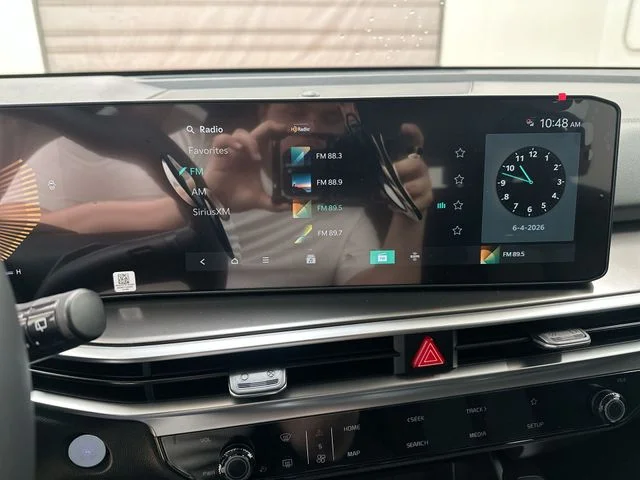 New 2026 Glacial White Pearl Kia LX image 13