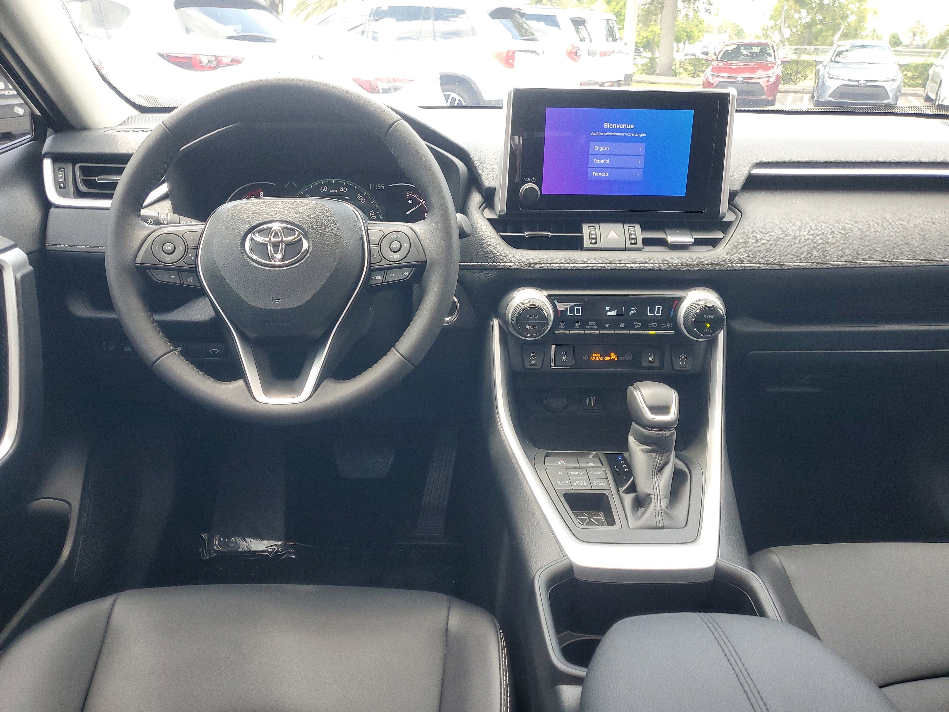 Used 2025 Magnetic Gray Metallic Toyota XLE Premium image 11