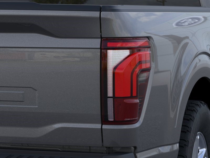 New 2026 Carbonized Gray Metallic Ford LARIAT image 21
