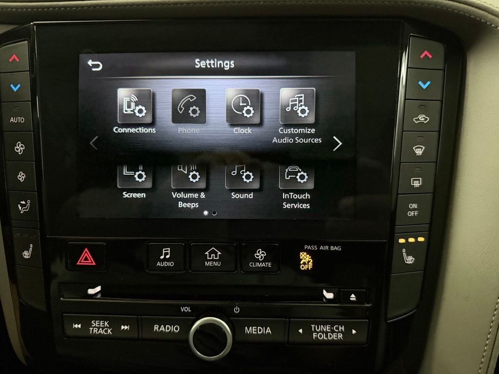 Used 2023 Gray INFINITI LUXE image 20