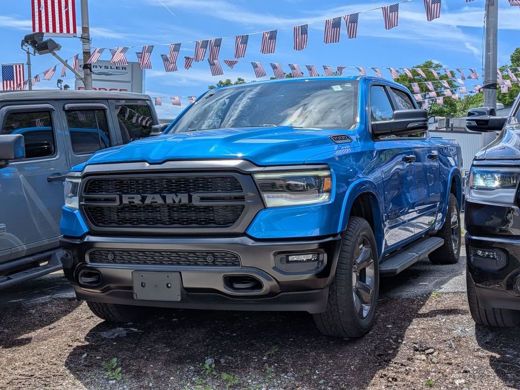 2023 RAM 1500 Big Horn/Lone Star 4x4 Crew Cab 5'7's photo
