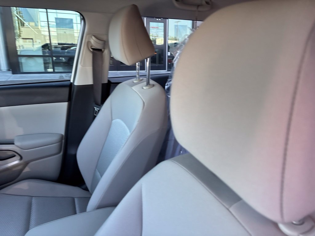 Certified Used 2025 White Kia LX image 28