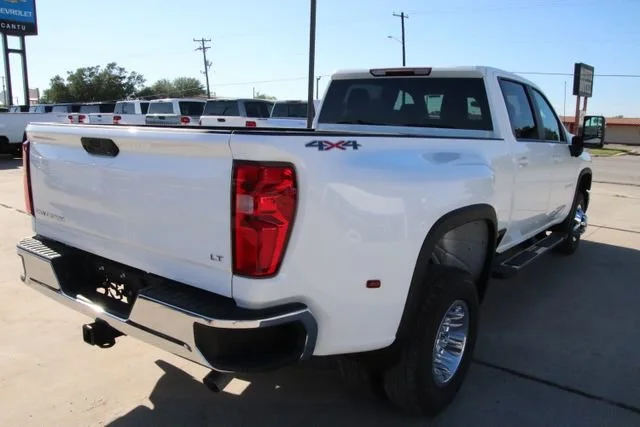 2026 Chevrolet Silverado 3500 HD LT - Photo 9