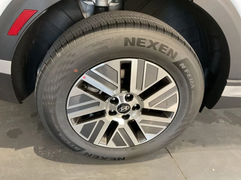 New 2026 White Hyundai SEL image 26