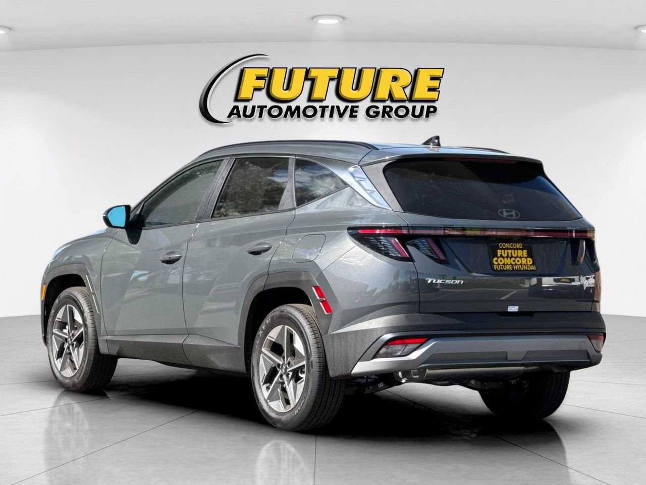 New 2026 Gray Hyundai SEL Convenience image 5