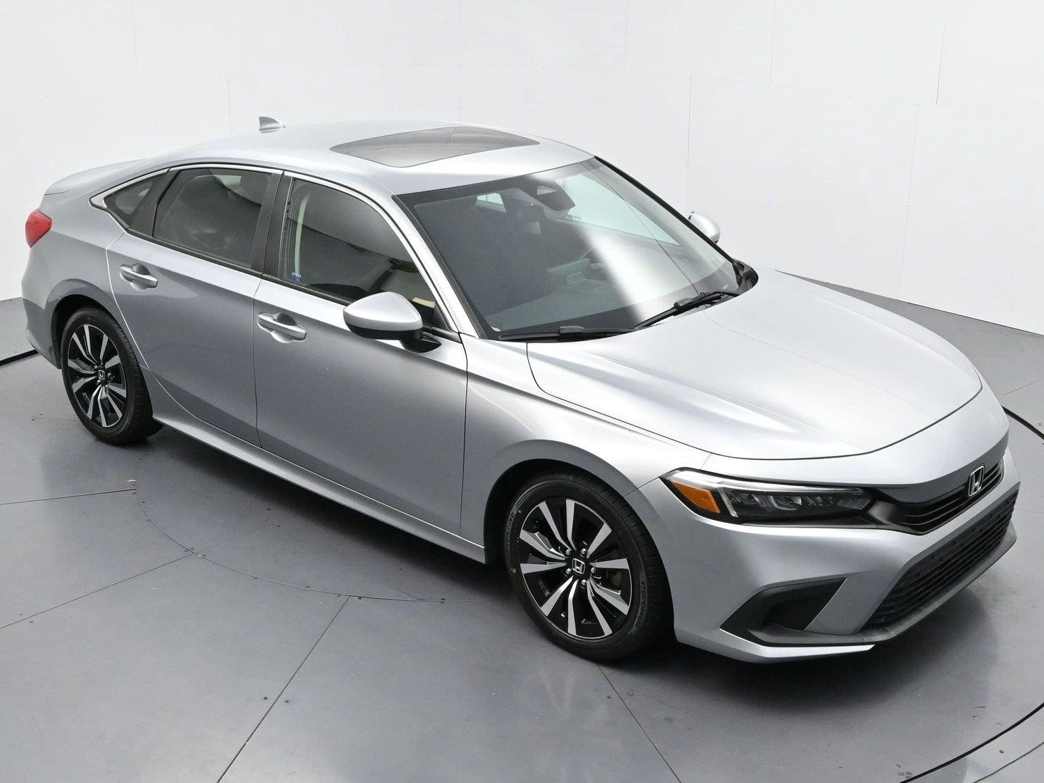 Used 2023 Lunar Silver Metallic Honda EX image 35