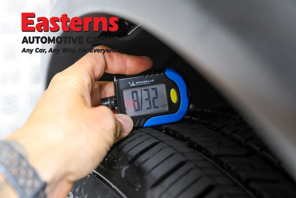 Used 2023 Red Nissan SV image 25