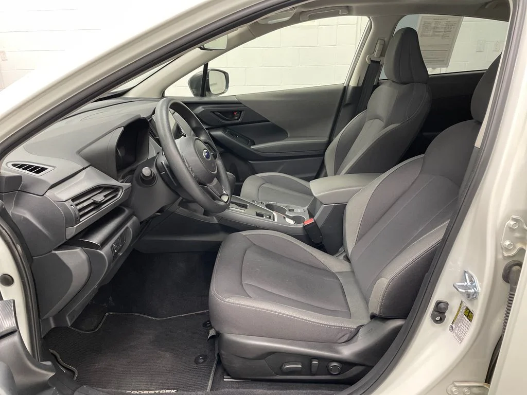Used 2025 Crystal White Pearl Subaru Premium image 8