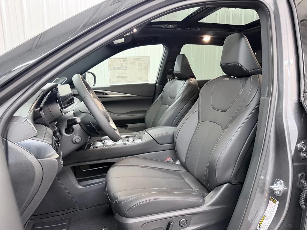 New 2027 2T GRPT SHDW INFINITI Sport AWD image 14