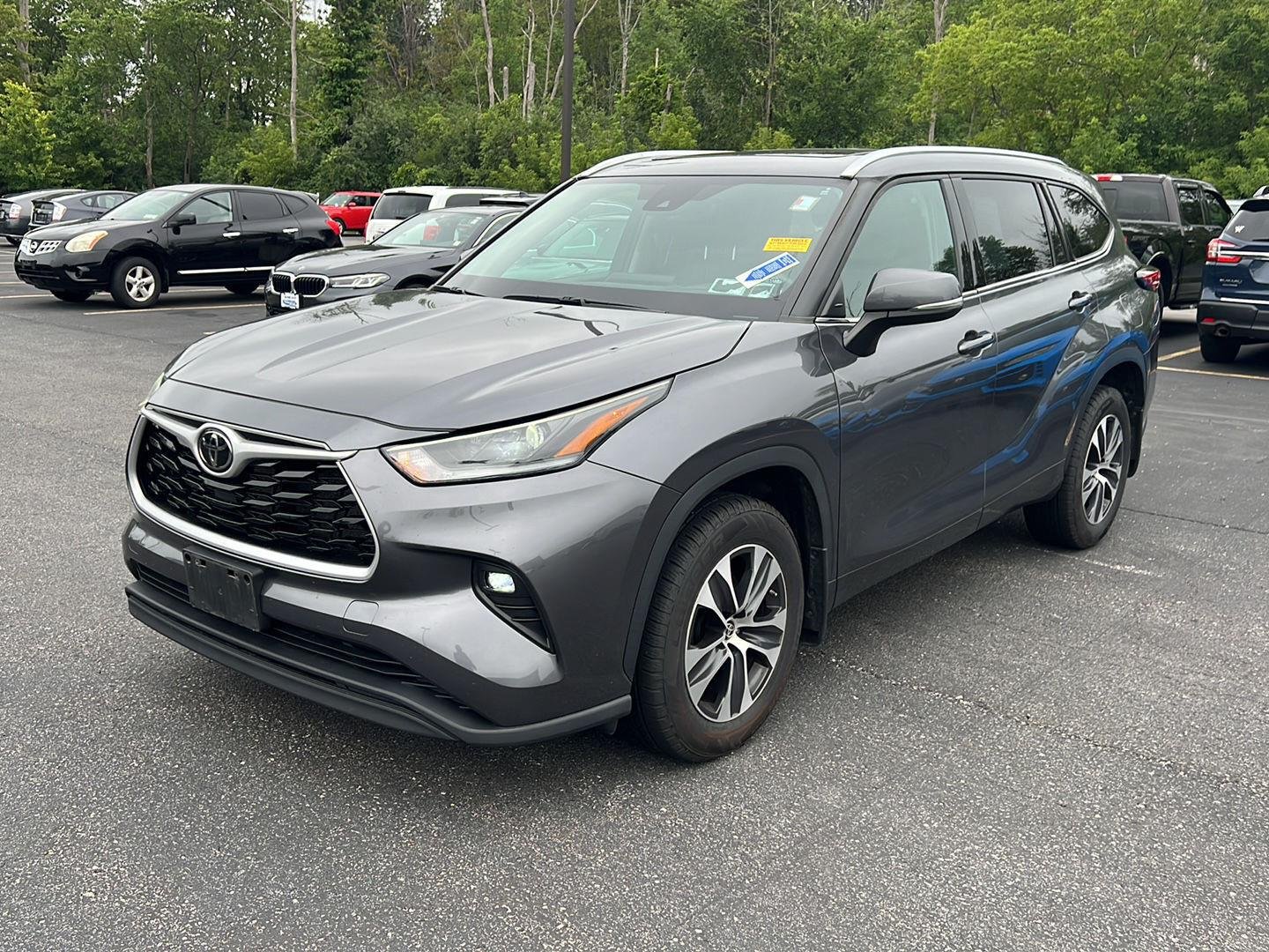 Used 2021 Magnetic Gray Metallic Toyota XLE image 2