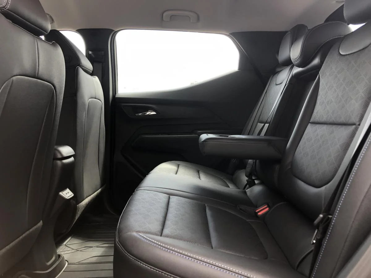 New 2027 Grey Chevrolet Fwd 4dr Lt image 12