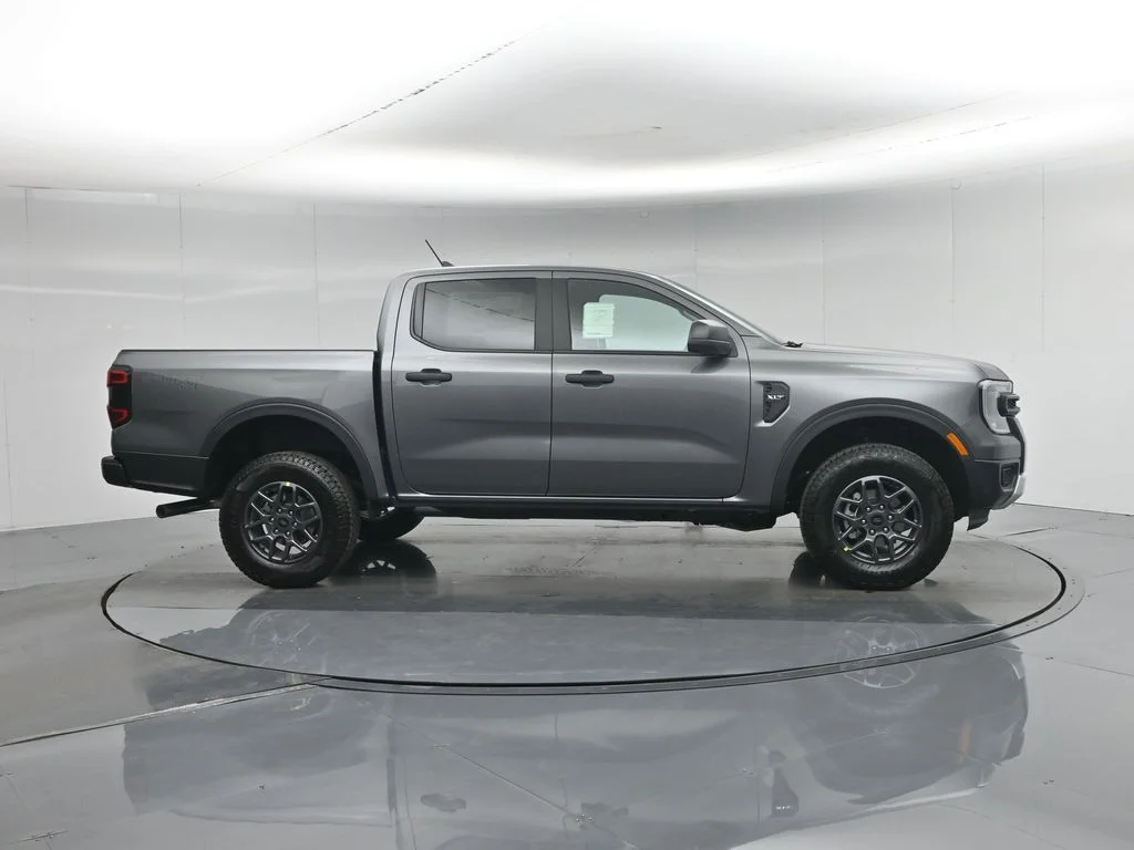 New 2026 Carbonized Gray Metallic Ford XLT image 23