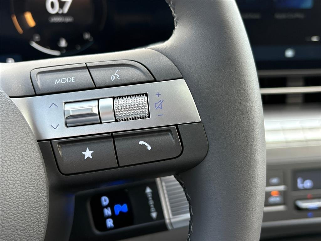 2026 Hyundai Kona Limited - Photo 8