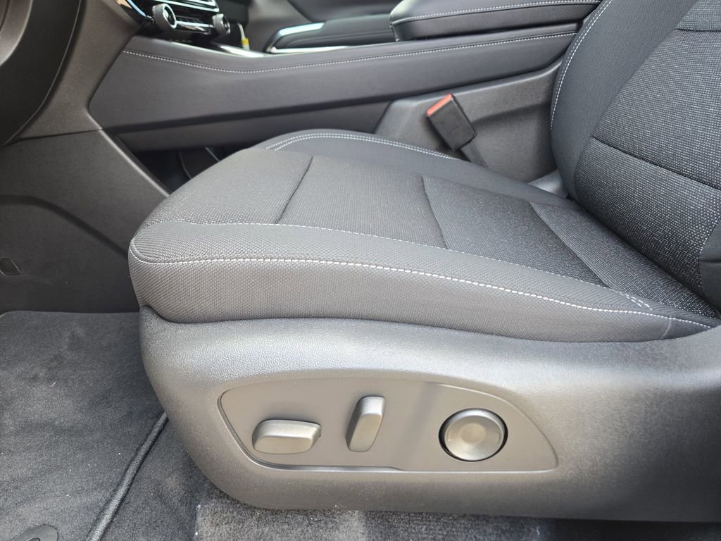 New 2026 Summit White Chevrolet LT image 13