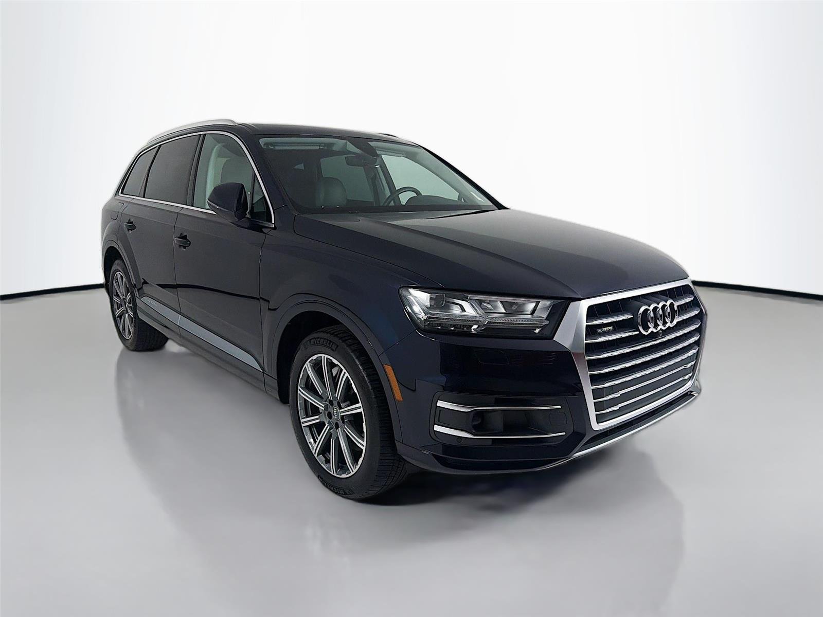 Used 2018  AUDI  image 31