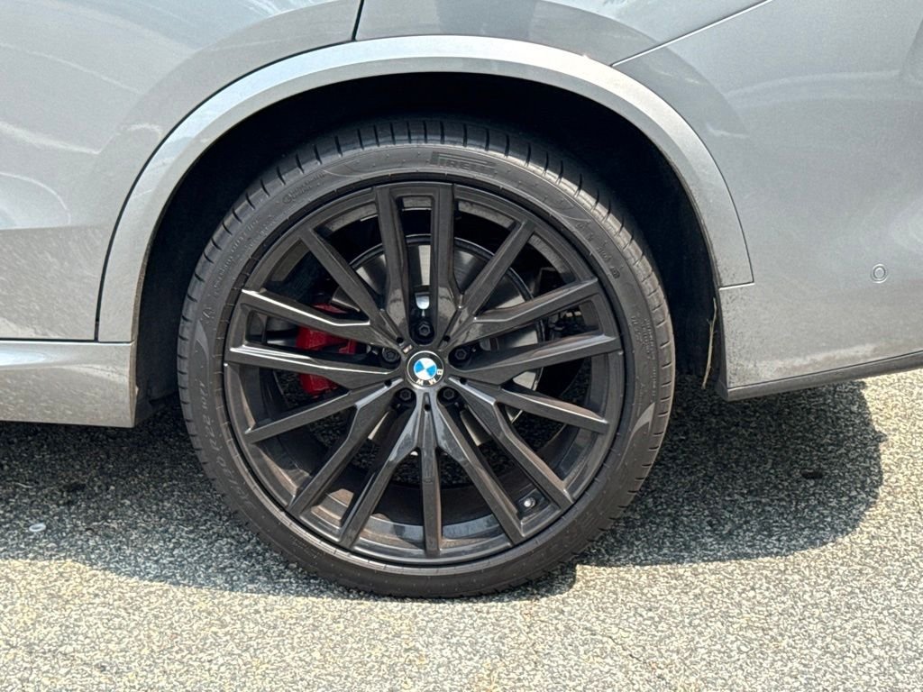 Used 2026 Gray BMW xDrive40i image 10