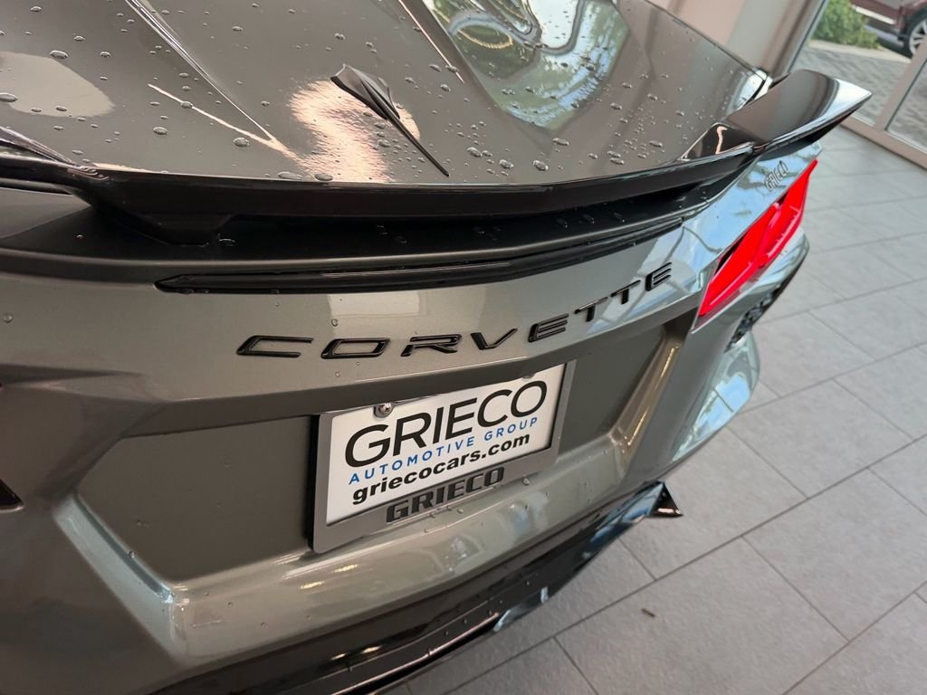 Used 2022 Gray Chevrolet Stingray image 13