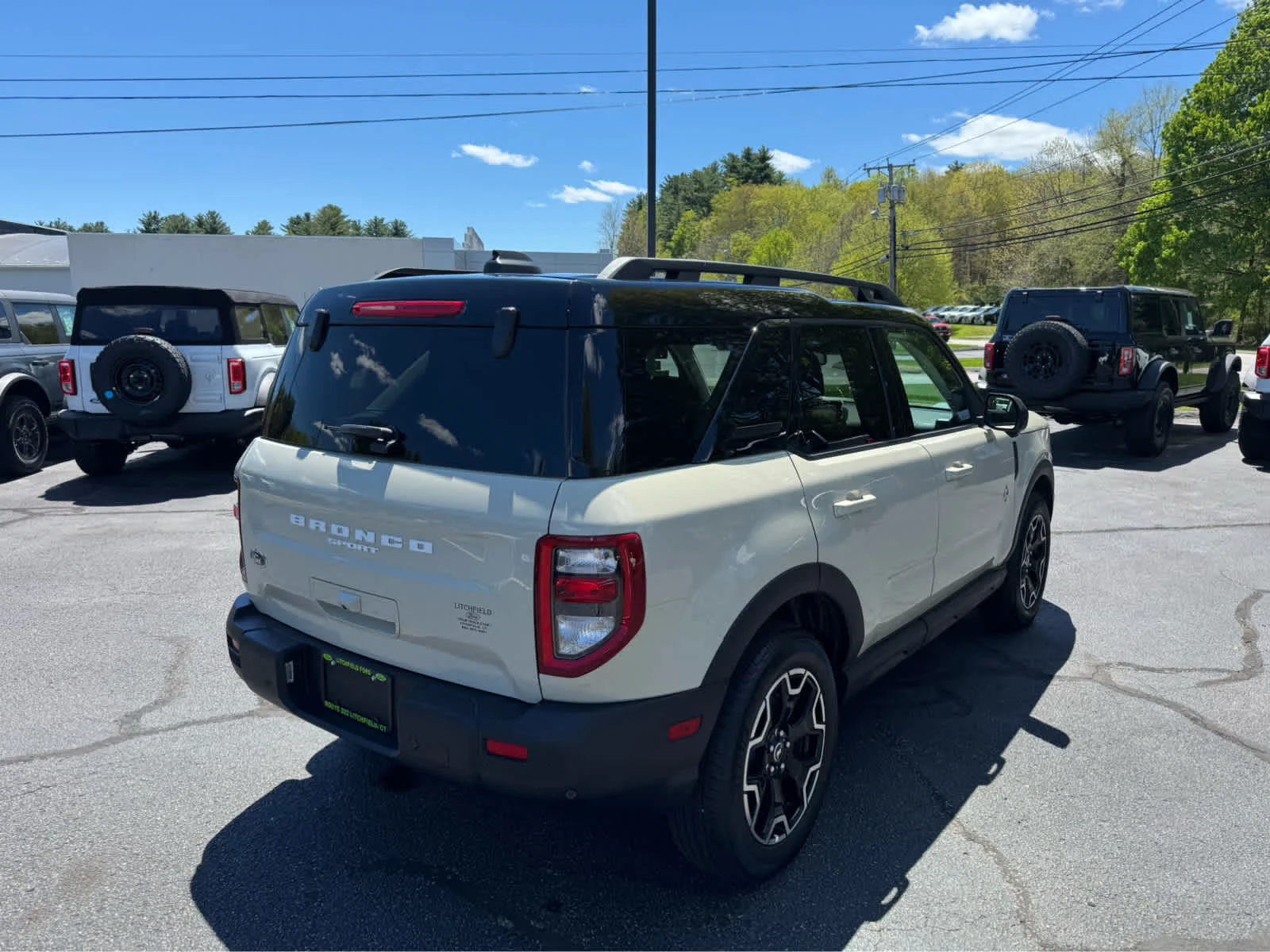 Certified Used 2025 Desert Sand Ford Outer Banks image 6