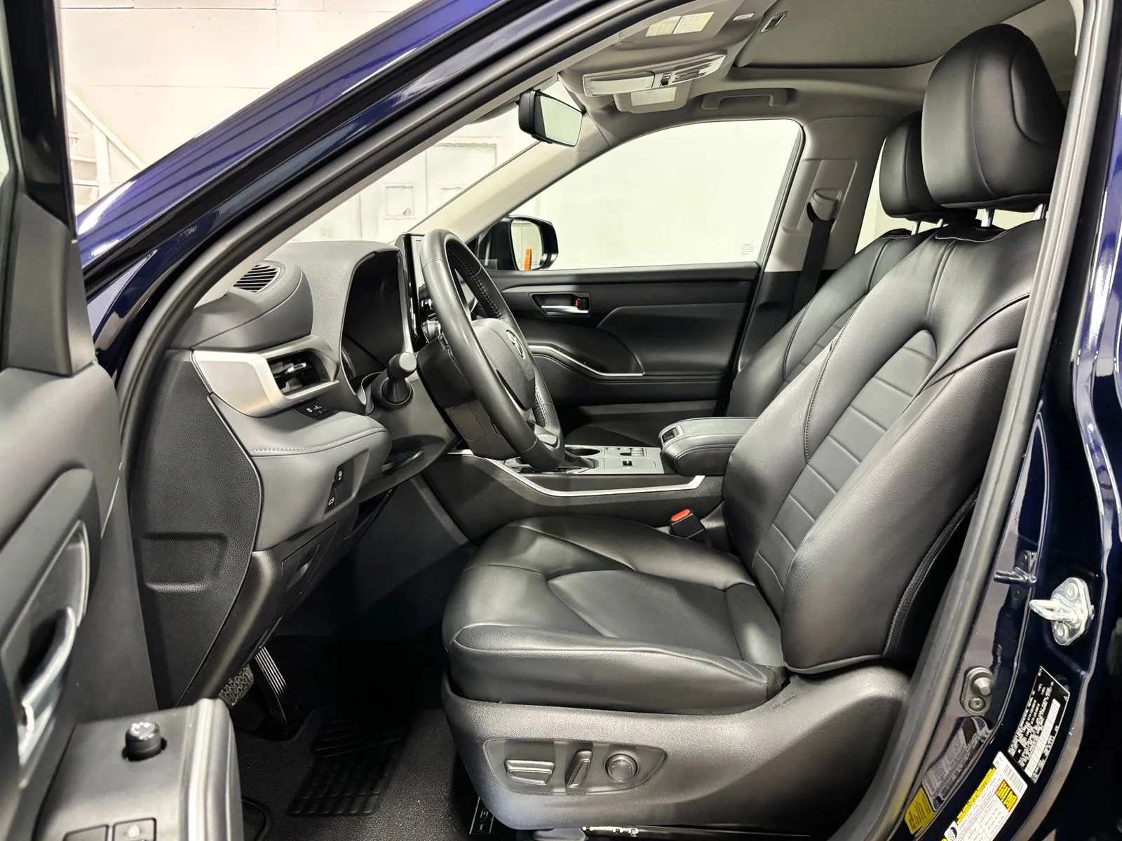 Used 2024 Silver Toyota XLE image 16