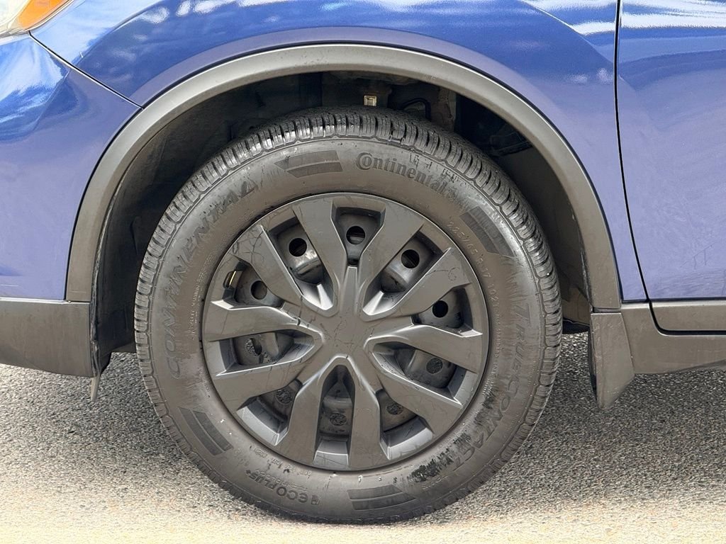 Used 2018 Blue Nissan S image 6