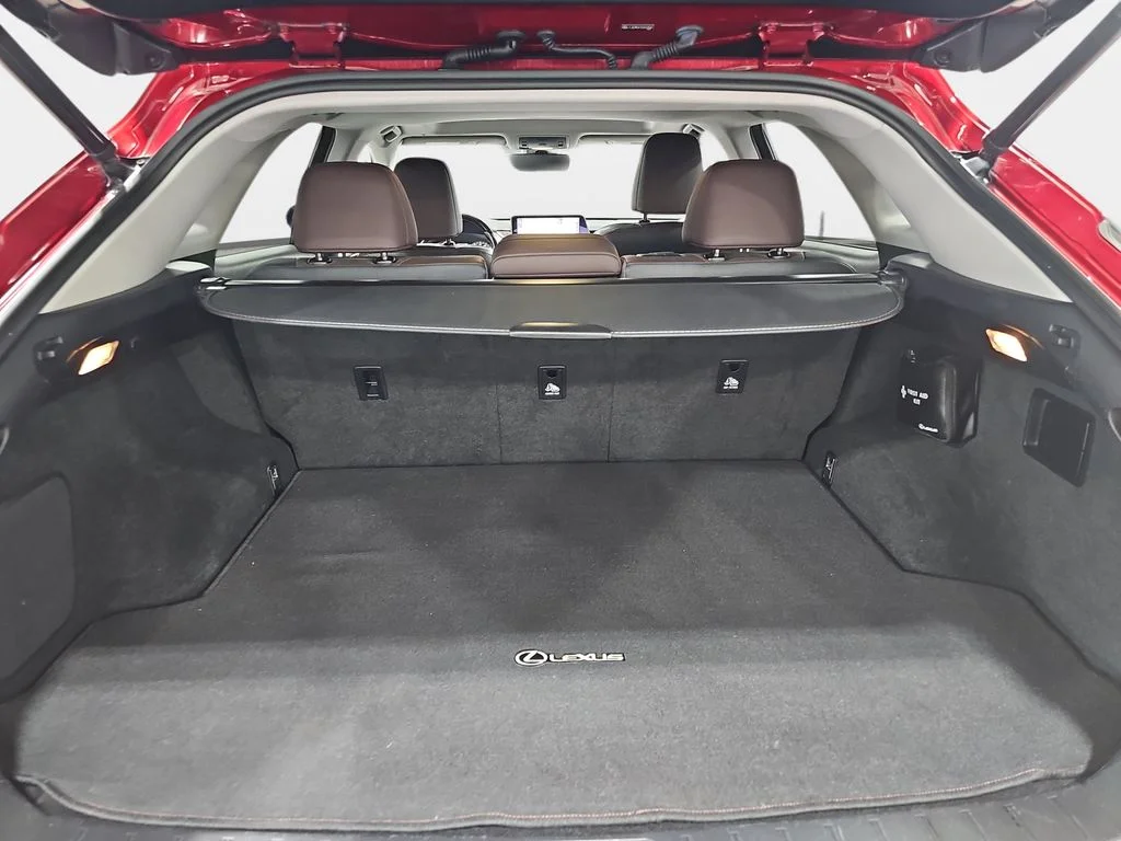 Used 2016 Red Lexus 350 image 14