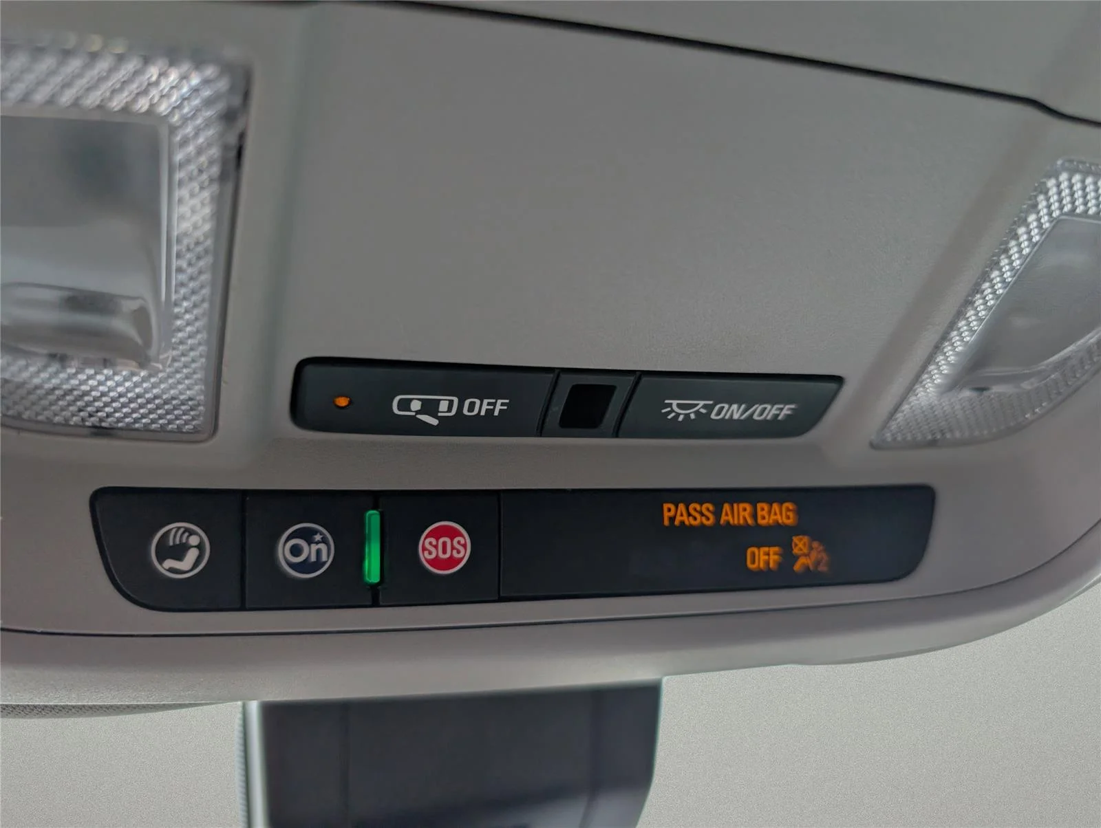 Used 2024 Summit White GMC SLE image 12
