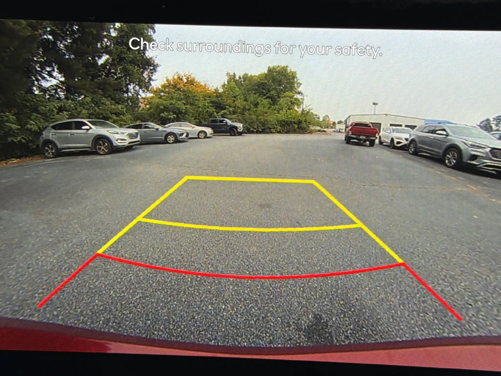 Used 2025 Red Hyundai SEL Convenience image 29