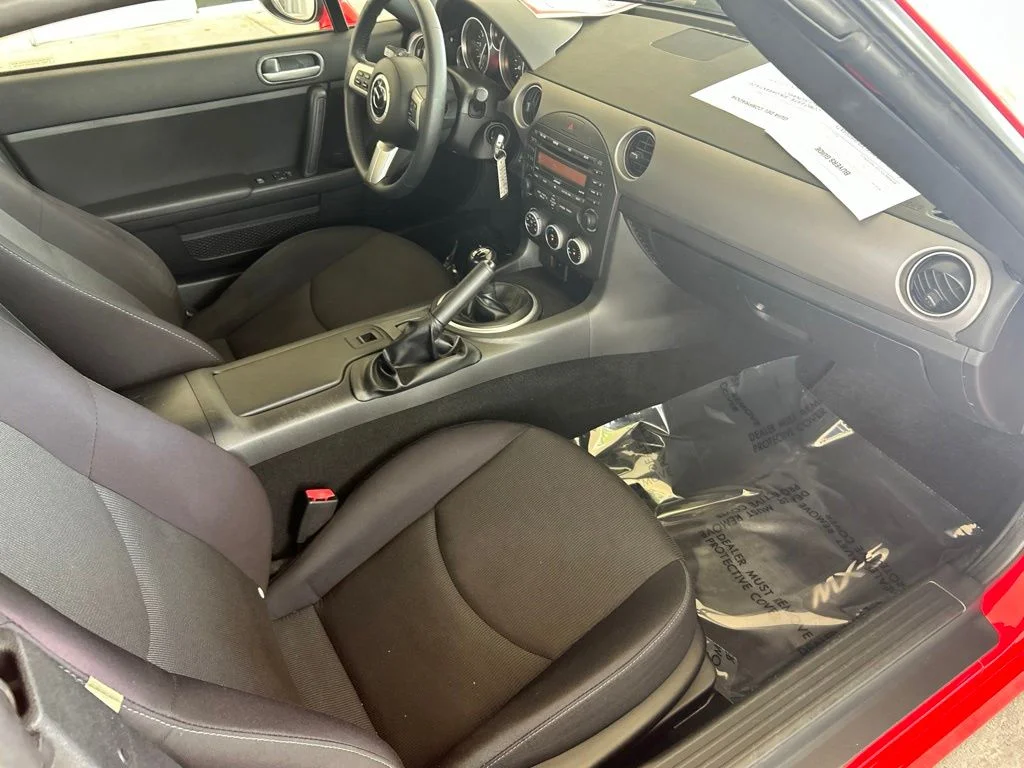 Used 2009 Red Mazda Sport image 25