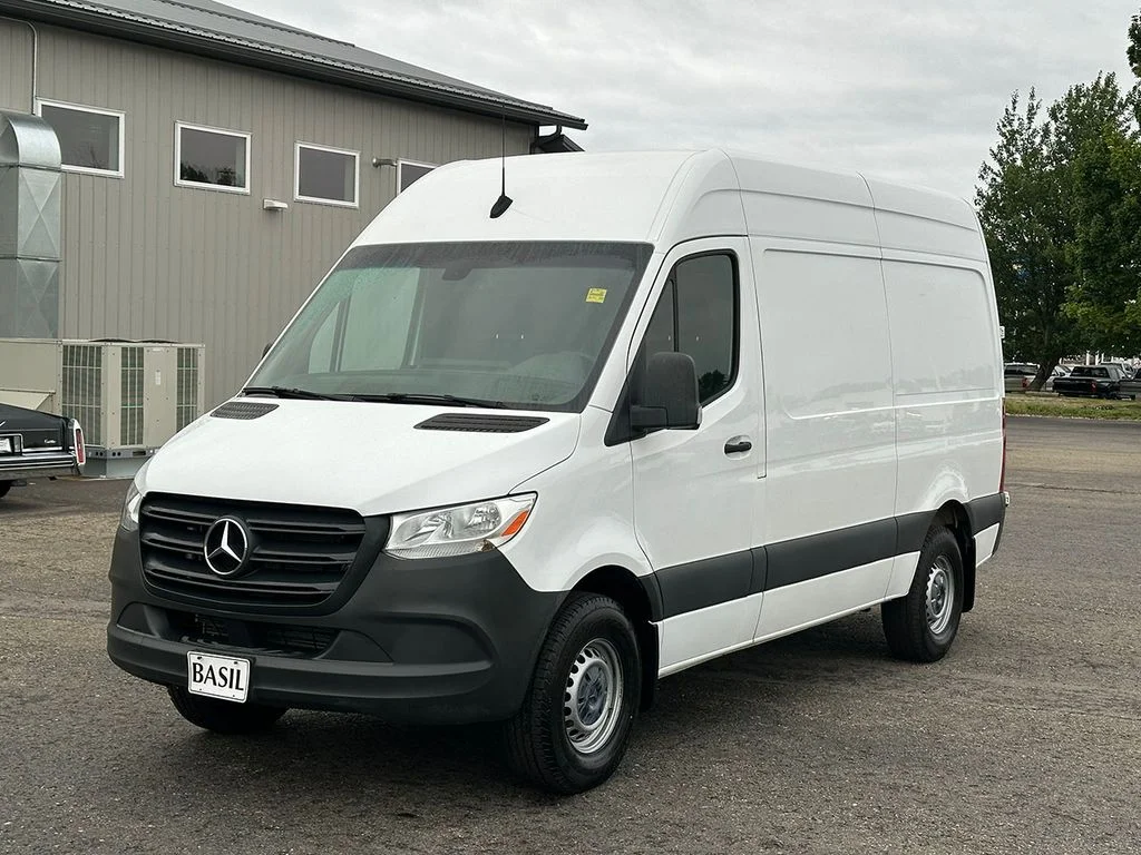 Used 2022  Mercedes-Benz Cargo Van 144 in. WB image 8