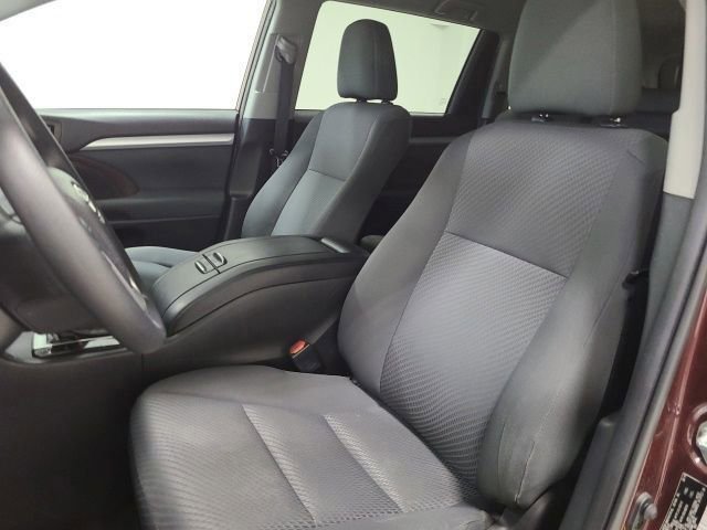 Certified Used 2019 Ooh La La Rouge Mica Toyota LE image 18