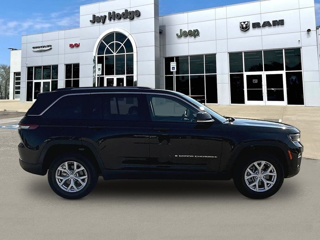 Used 2023 Black Jeep Limited image 4