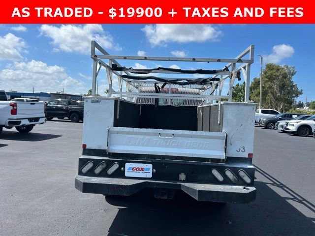 Used 2022 Bright White Clea Ram Tradesman image 3