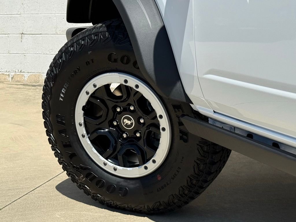 New 2026 Oxford White Ford Badlands® image 17