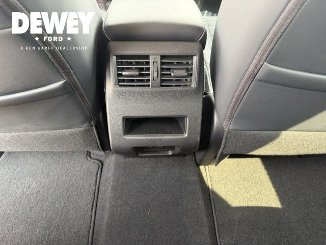 Used 2023 Red Mitsubishi SE Black Edition image 27