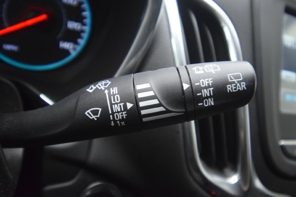 Used 2018 Storm Blue Metallic Chevrolet LT image 29