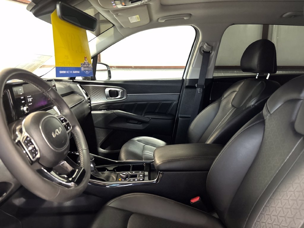 Certified Used 2023 Glacial White Pearl Kia SX image 27