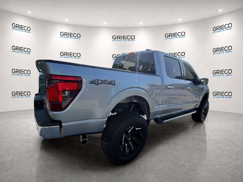 Used 2025 Iconic Silver Metallic Ford XLT image 7