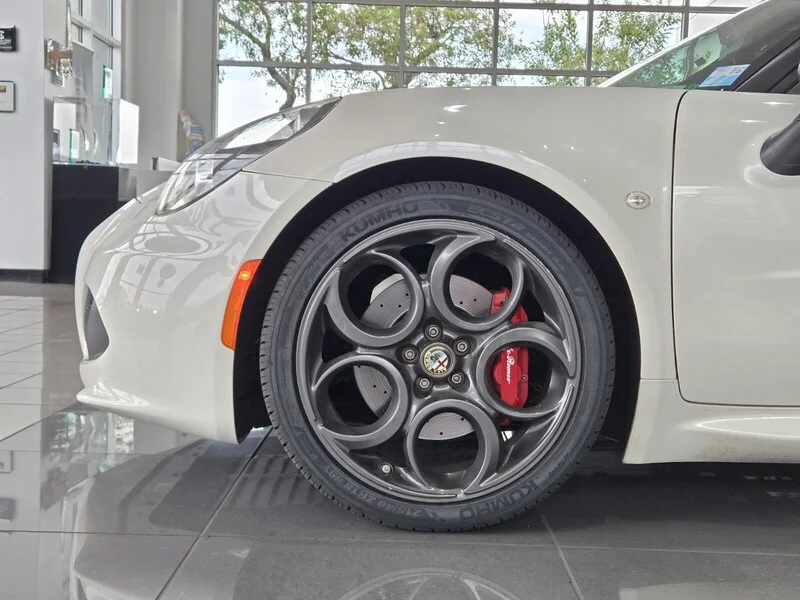 Used 2015 White Alfa Romeo 2DR CPE image 9