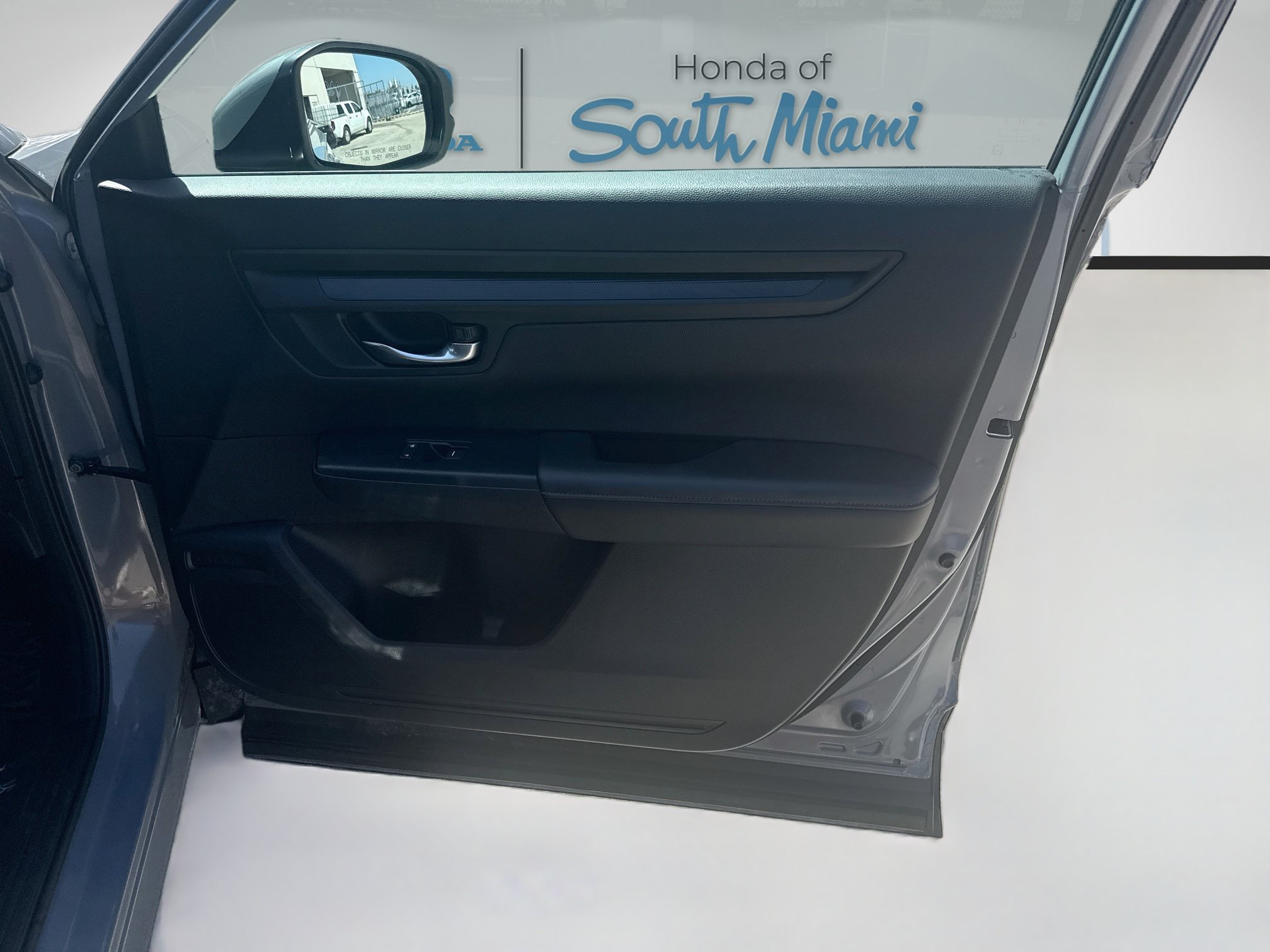 2025 Honda CR-V LX - Photo 33