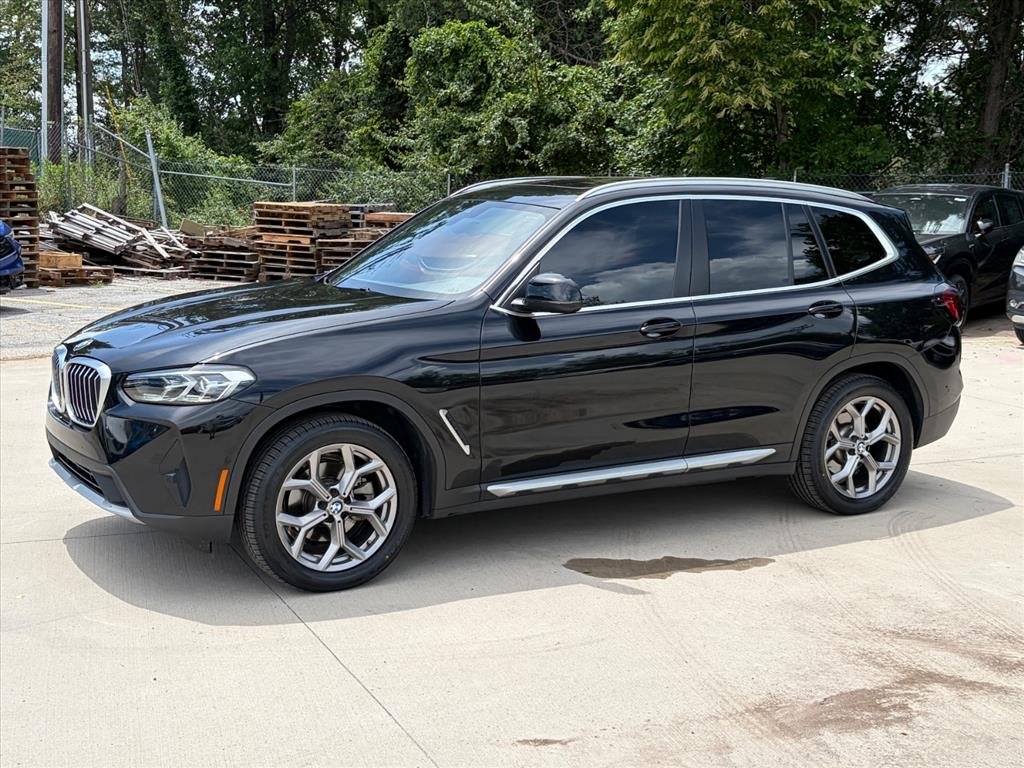 Used 2023 Black Sapphire Metallic BMW xDrive30i image 5