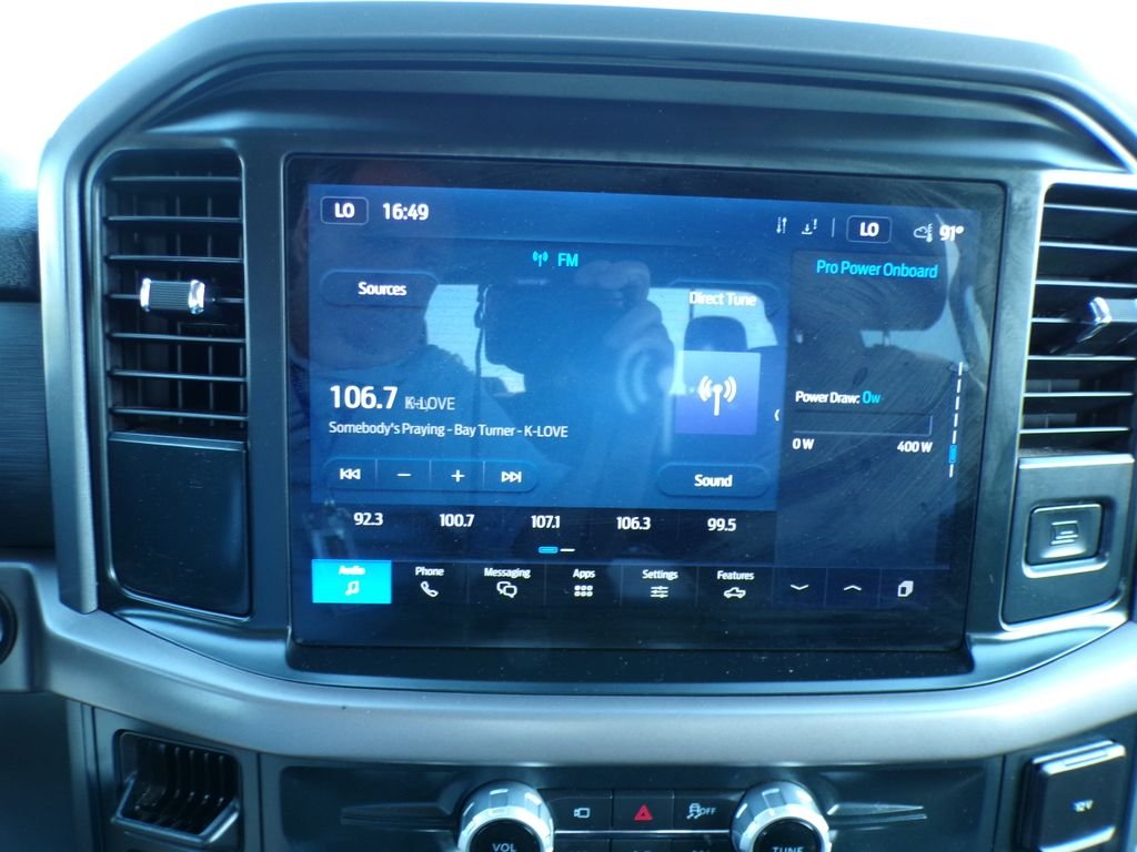 Used 2025 Gray Metallic Ford XLT image 19