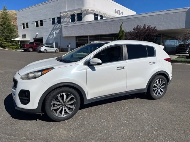 Used 2017 Snow White Pearl Kia EX image 2