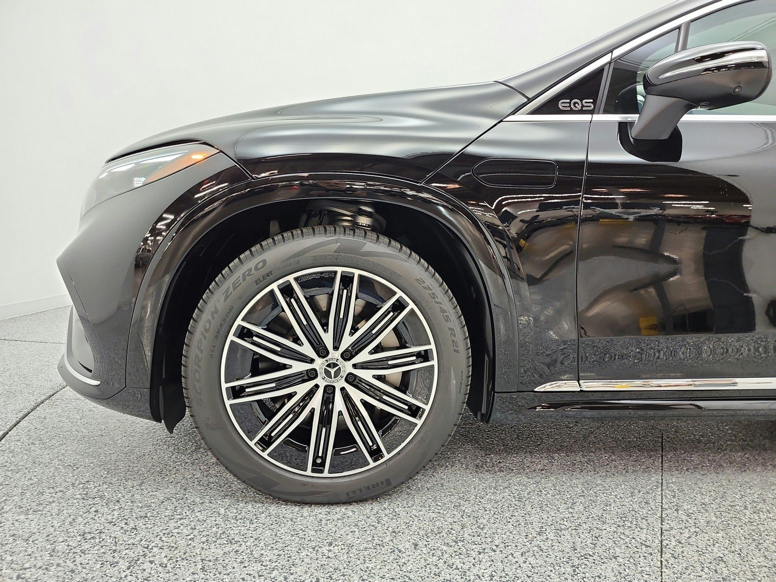 New 2026 Black Mercedes-Benz EQS 400 4MATIC® SUV image 14