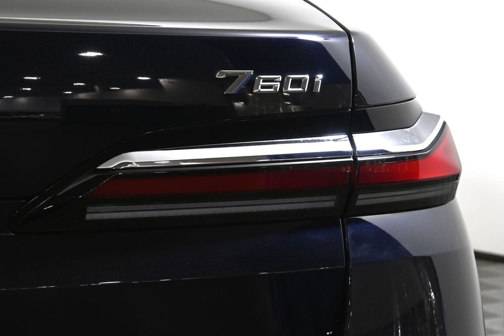 Used 2024 Black BMW 760i xDrive image 13