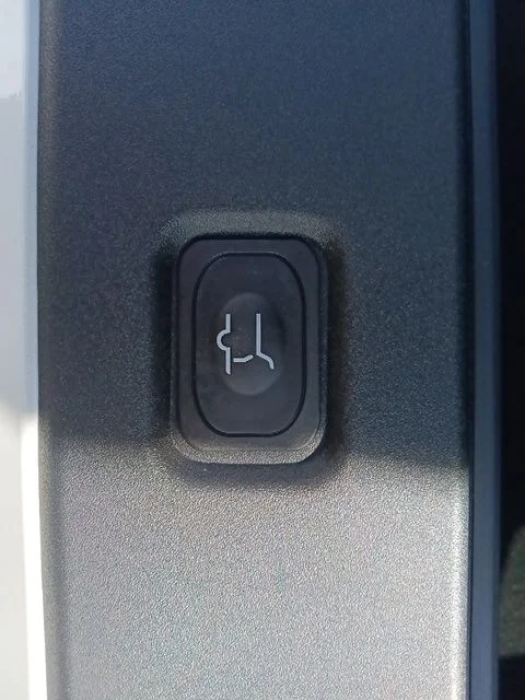 New 2027 Star White Metallic Tri-Coat Ford MAX King Ranch® image 34