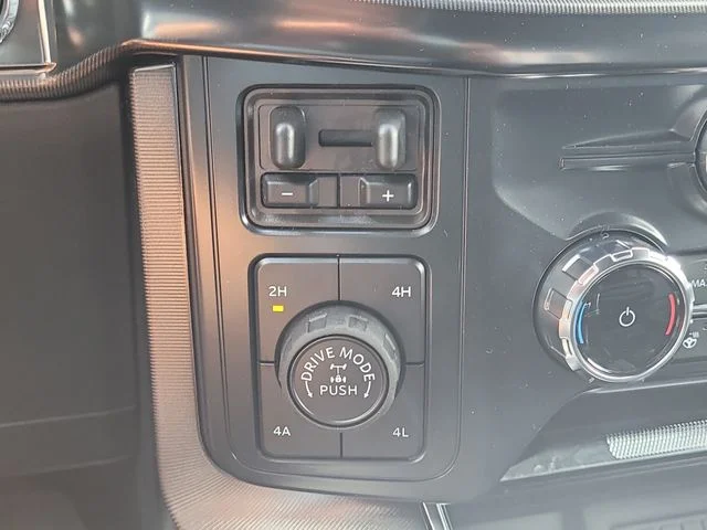 New 2026 White Metallic Ford Platinum image 28
