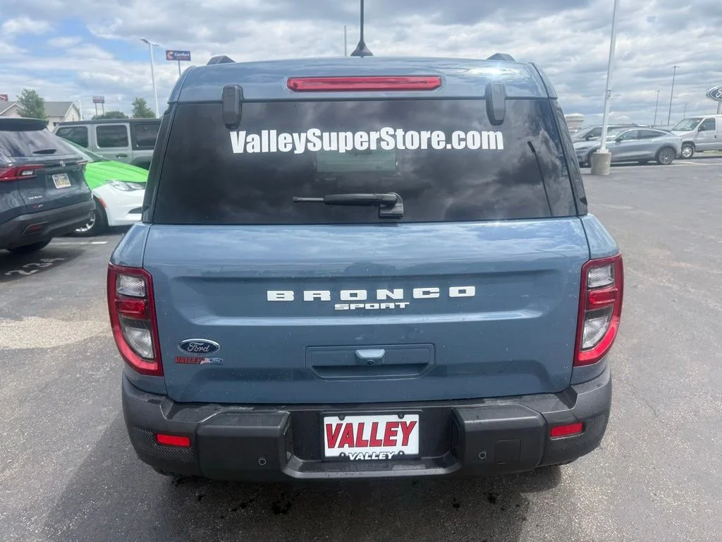 New 2025 Azure Gray Metallic Tri-Coat Ford Big Bend® image 4